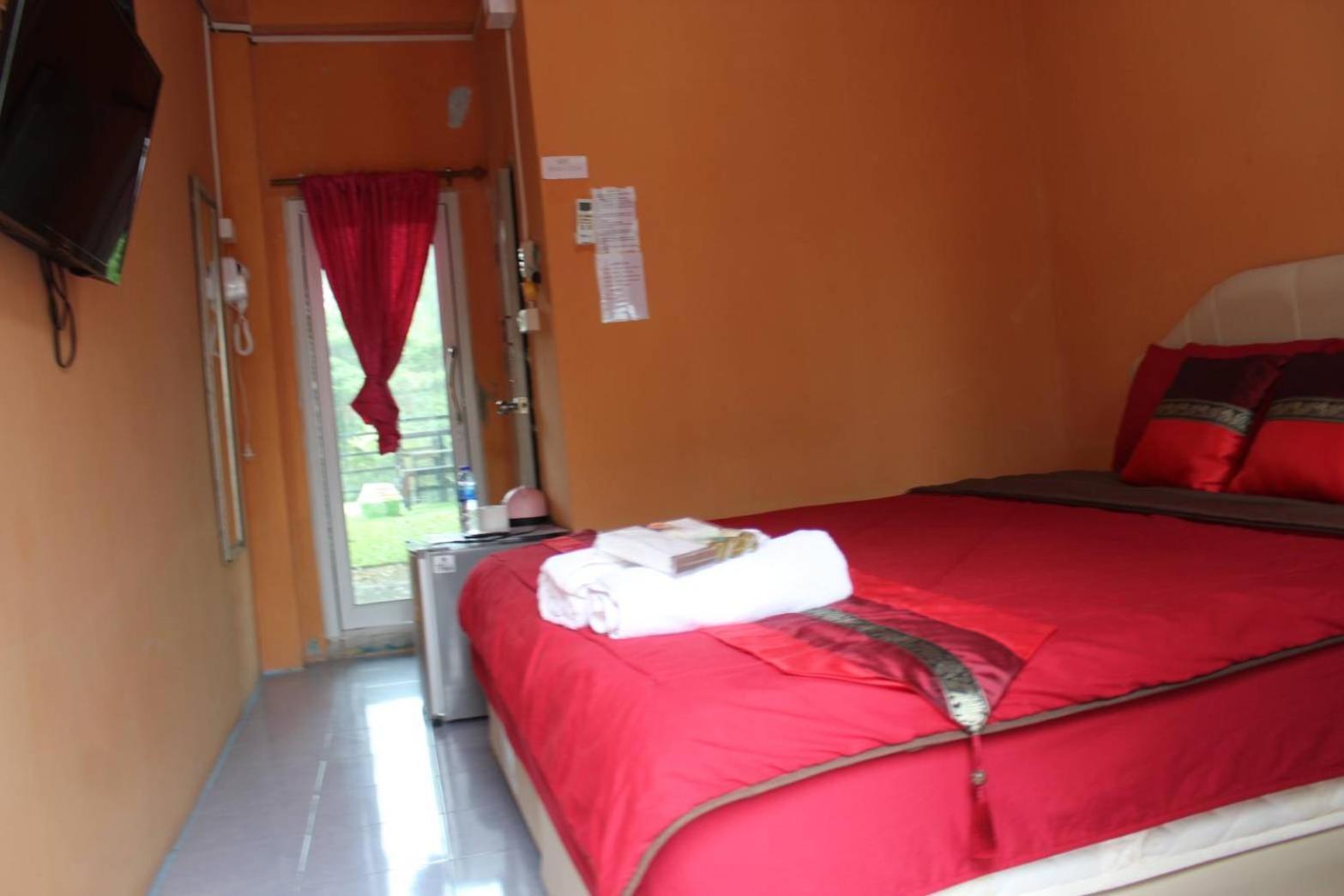 Rai Phuruk Resort Suan Phueng Room photo